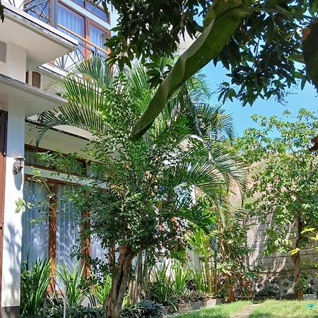 Warm Villas Lombok Kuta  Bagian luar foto