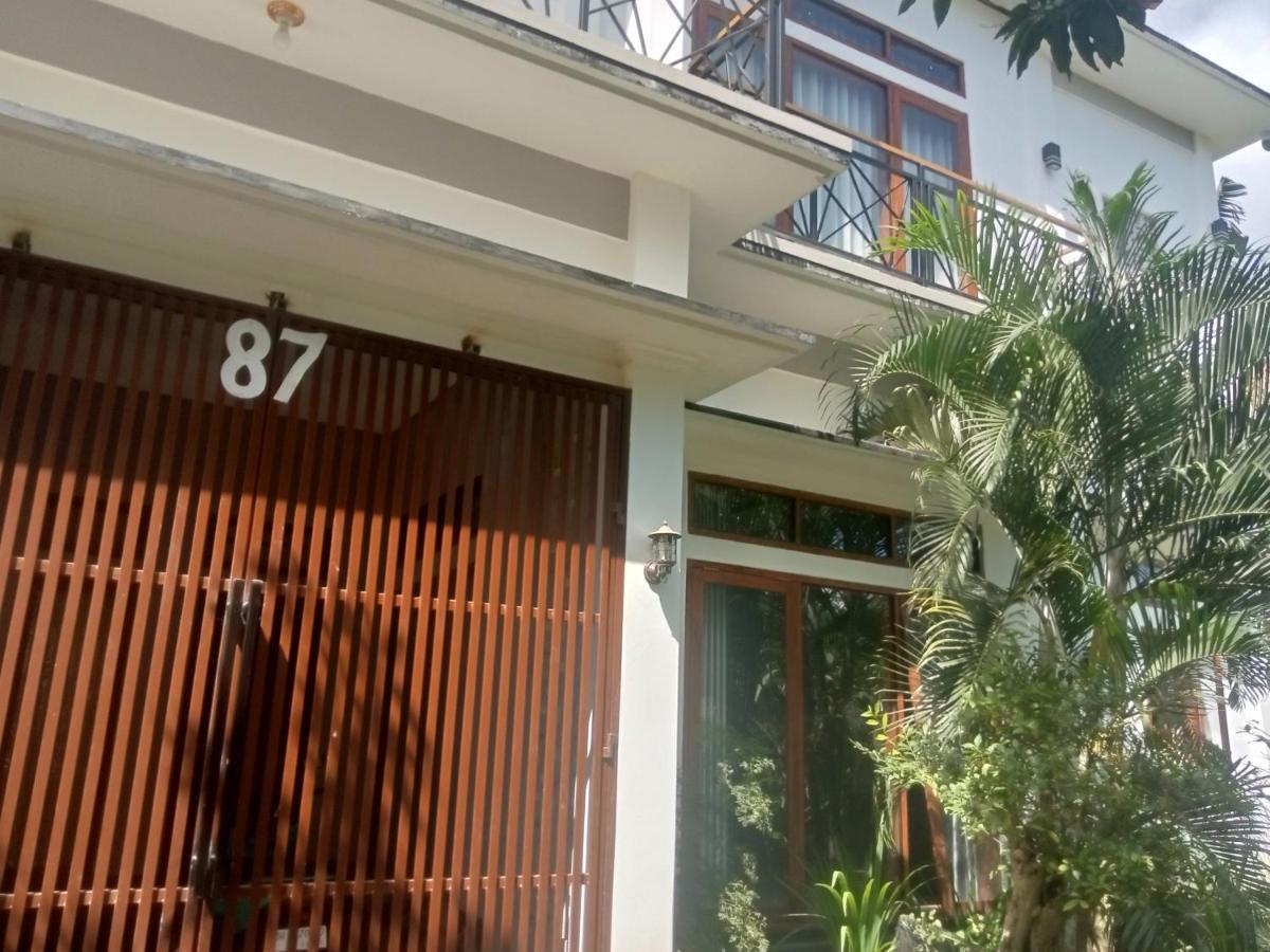 Warm Villas Lombok Kuta  Bagian luar foto
