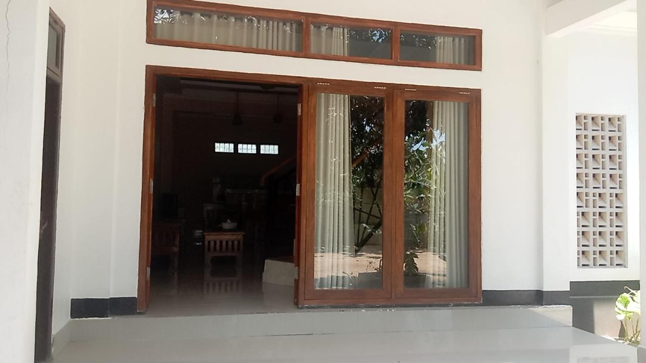 Warm Villas Lombok Kuta  Bagian luar foto