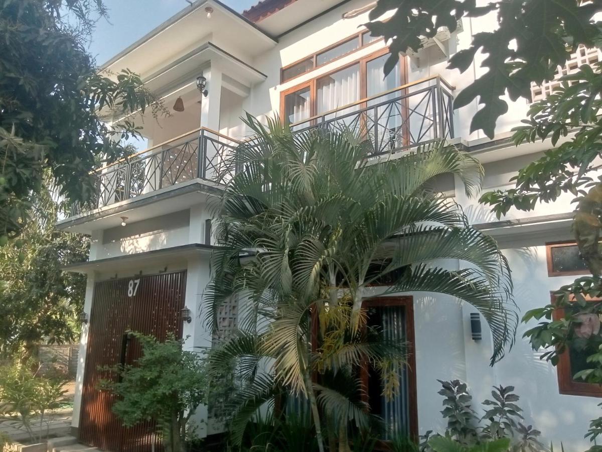 Warm Villas Lombok Kuta  Bagian luar foto