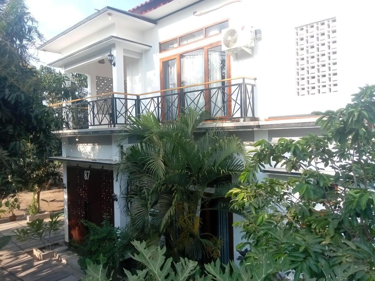 Warm Villas Lombok Kuta  Bagian luar foto